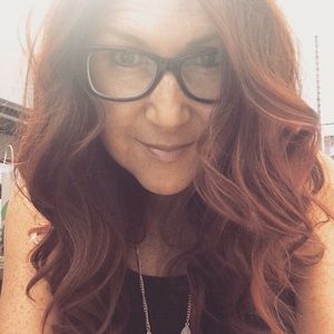 Meet your Posher, Virginia